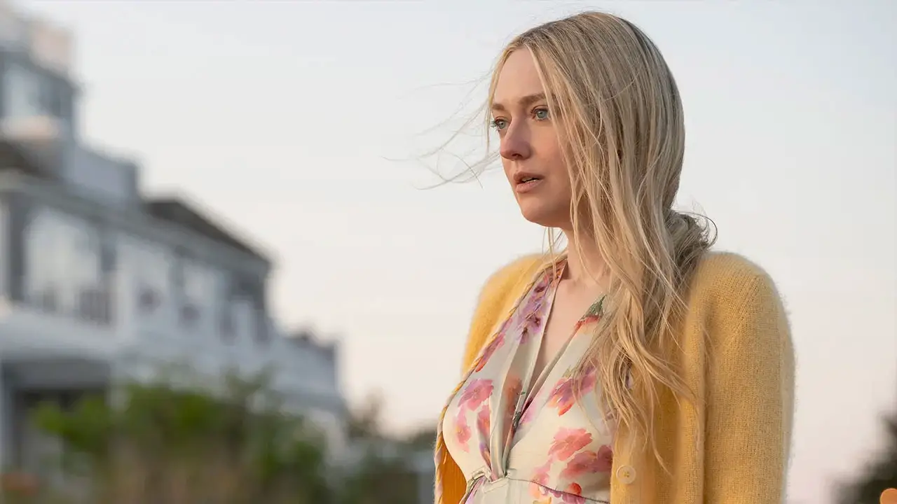 Dakota Fanning in Netfix's, 'The Perfect Couple'